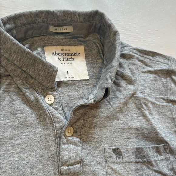 Abercrombie & Fitch Grey Cotton T-Shirt Size L - Picture 2 of 2